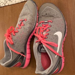 Grey and pink womens nike shoes